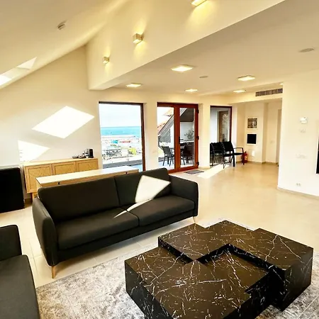 Casa Damadian 公寓